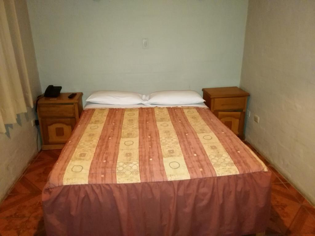 Refugio Del Pirata Hostel Paracas Room photo