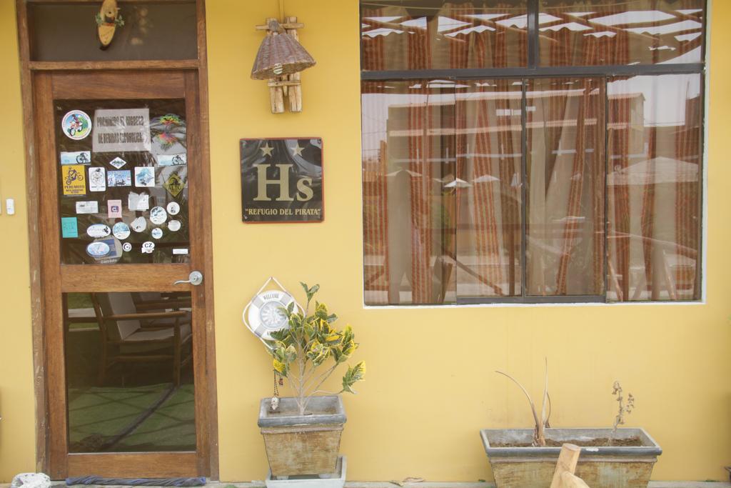 Refugio Del Pirata Hostel Paracas Exterior photo